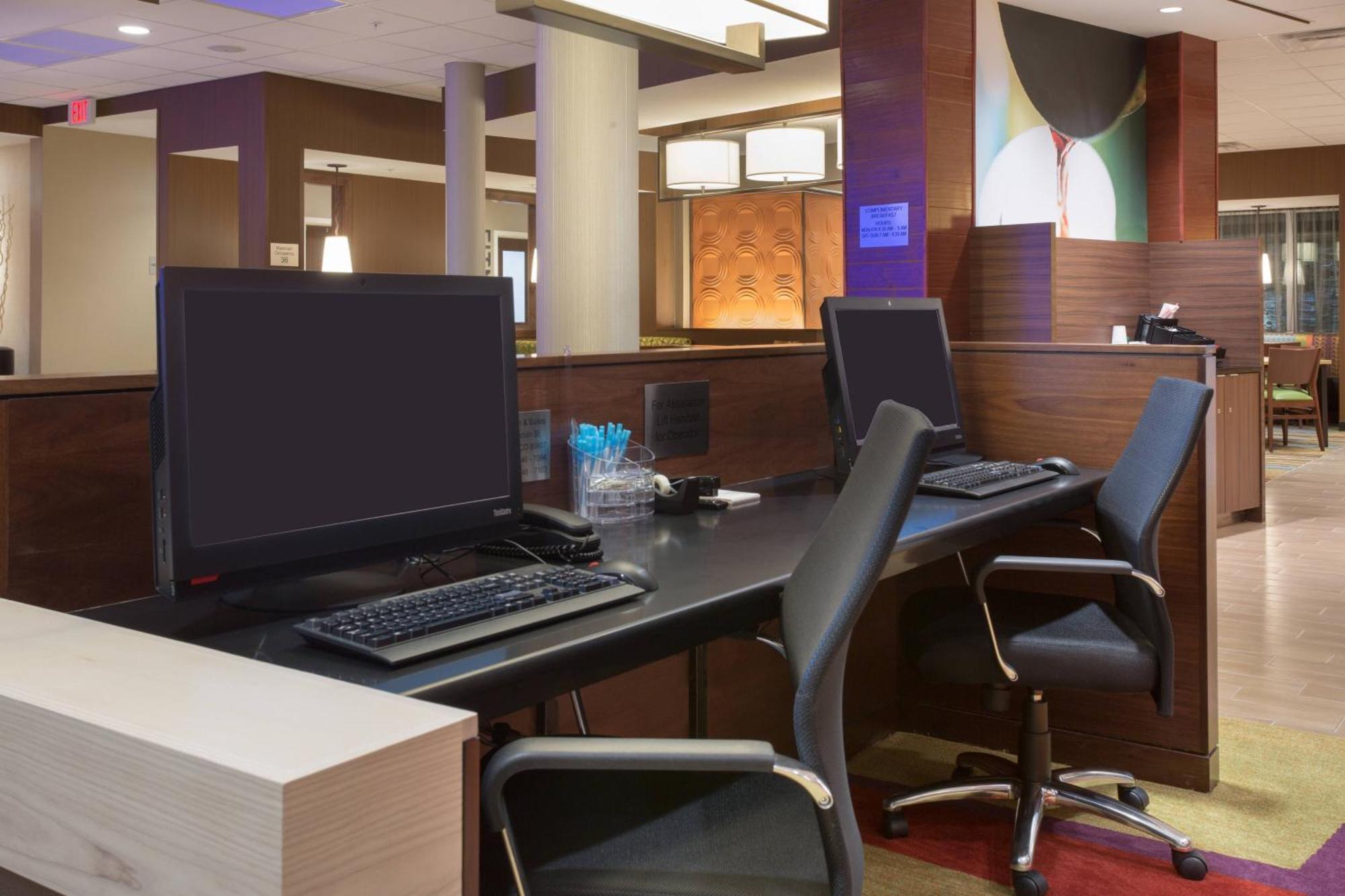 Fairfield Inn & Suites By Marriott Burlington Buitenkant foto