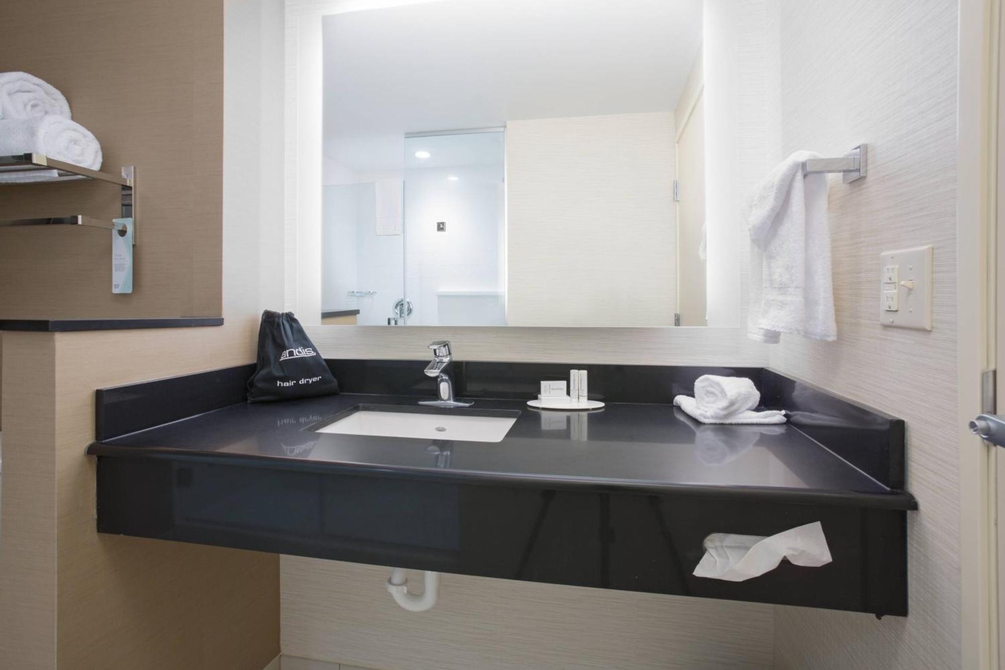 Fairfield Inn & Suites By Marriott Burlington Buitenkant foto